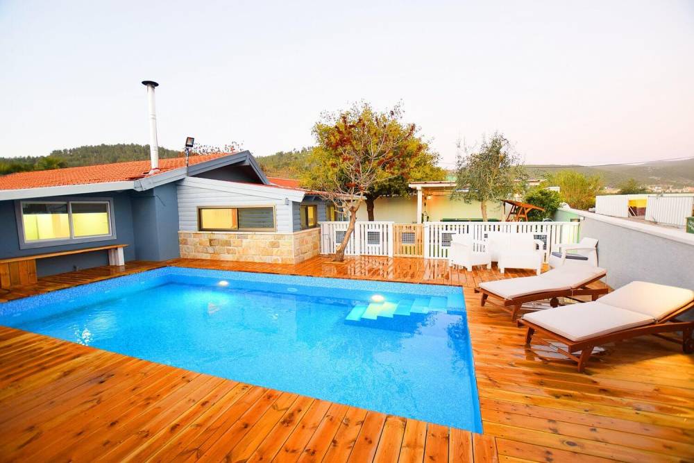 32879 המתחם החיצוני, לוילה בגליל, וילה  בחוסן וילות - Vila 4 U