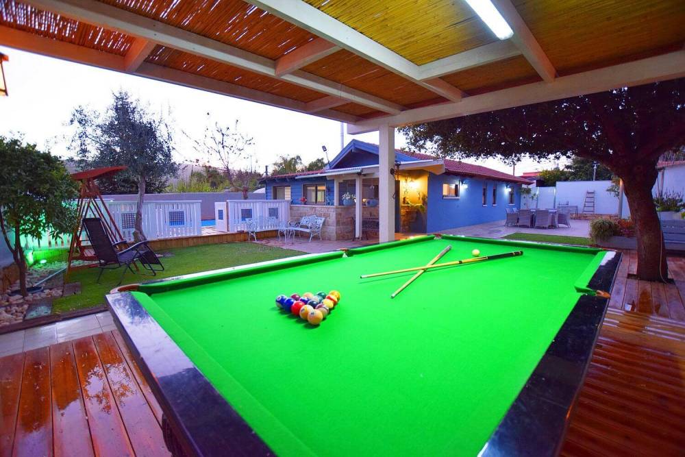 32885 המתחם החיצוני, לוילה בגליל, וילה  בחוסן וילות - Vila 4 U