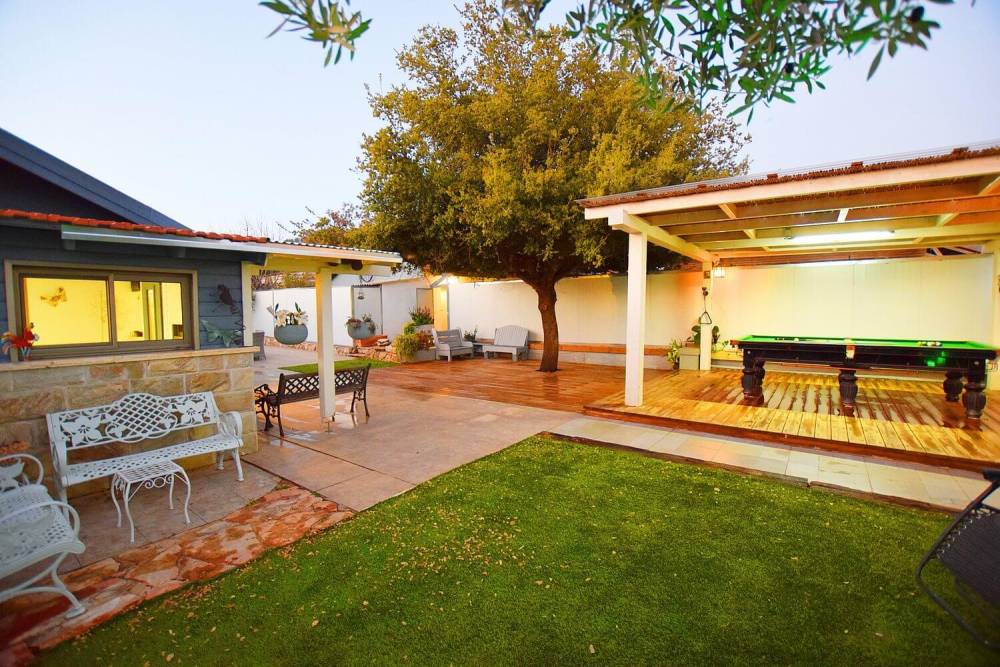 32891 המתחם החיצוני, לוילה בגליל, וילה  בחוסן וילות - Vila 4 U