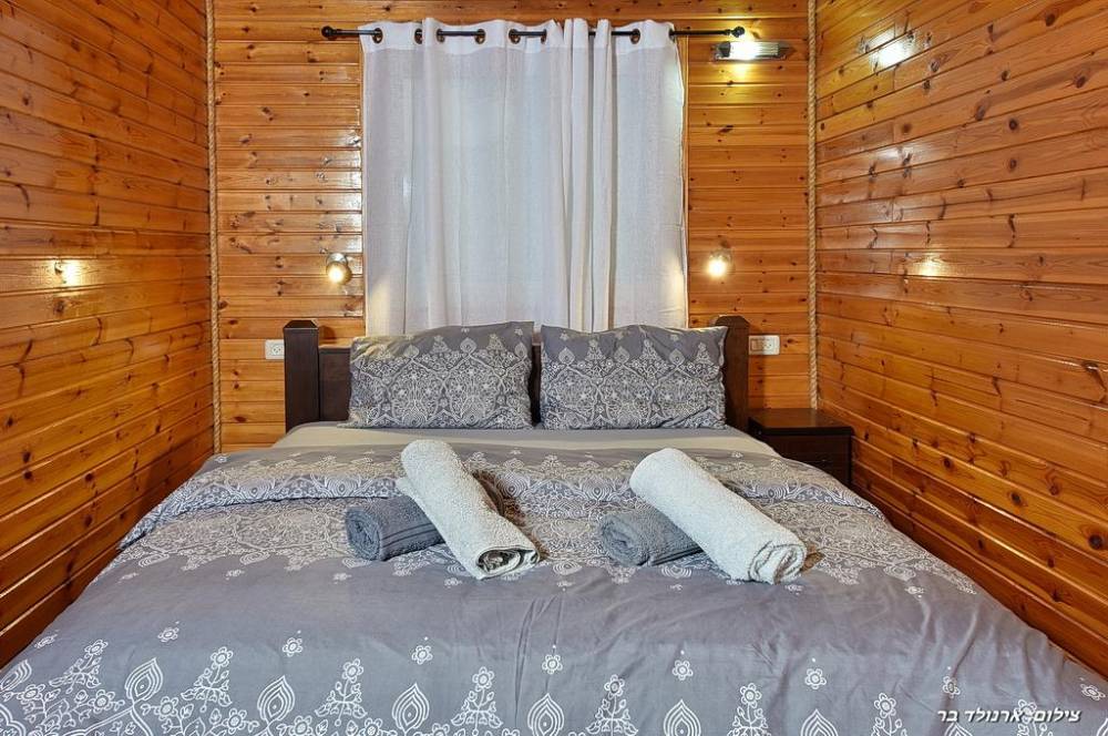 35185 פנים הצימרים, אגם בגליל, וילה  בעבדון וילות - Vila 4 U