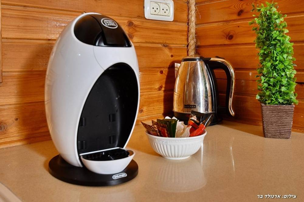 35187 פנים הצימרים, אגם בגליל, וילה  בעבדון וילות - Vila 4 U