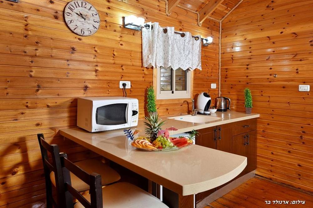 35188 פנים הצימרים, אגם בגליל, וילה  בעבדון וילות - Vila 4 U