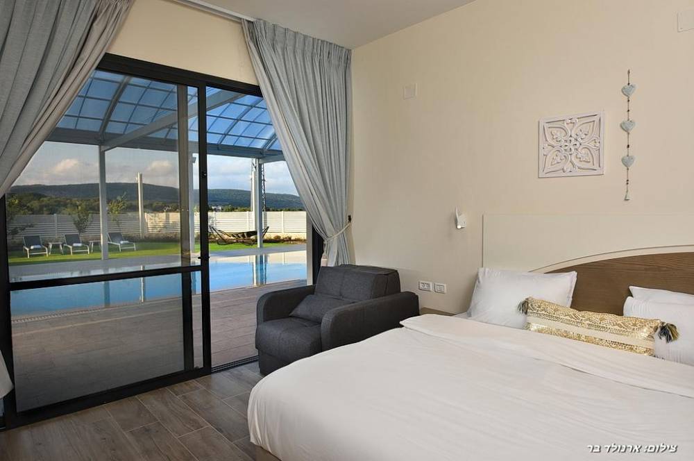 35829 וילה אורכידאה, מלון בוטיק לב החורש, וילה  בשומרה וילות - Vila 4 U