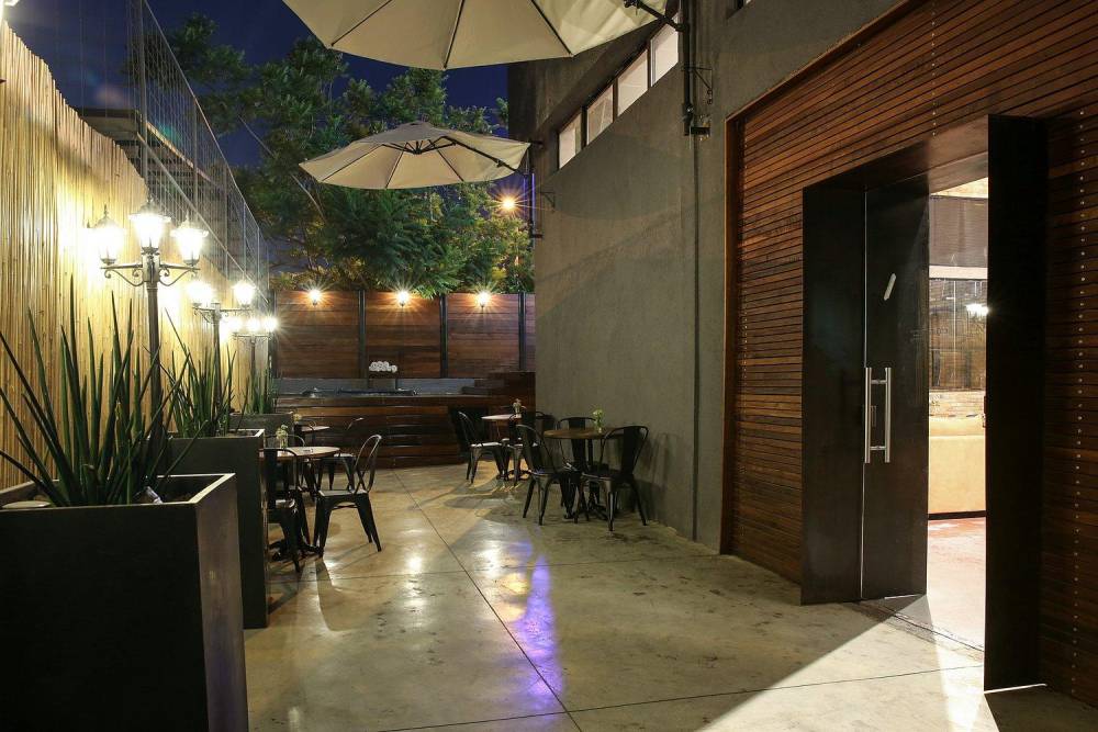 37211 , הבית האורבני, וילה  בפתח תקווה וילות - Vila 4 U