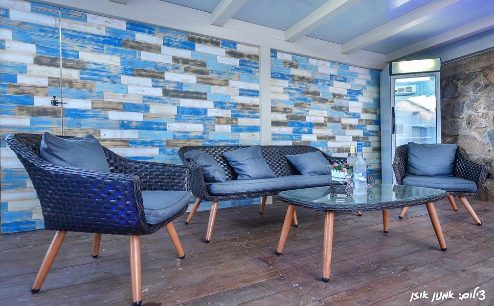 40342 המתחם החיצוני, וילה אינפיניטי, וילה  במשמר הירדן וילות - Vila 4 U