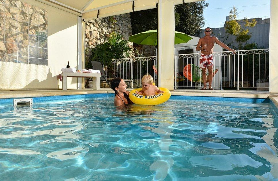 40897 מיוחד לחורף, וילה אלבני, וילה  בעין יעקב וילות - Vila 4 U