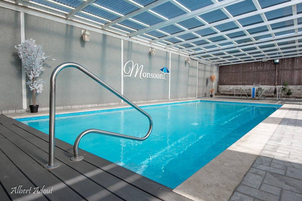 42299 מתחם חיצוני ובריכה, וילה מונסון פרימיום, וילה  בעין יעקב וילות - Vila 4 U