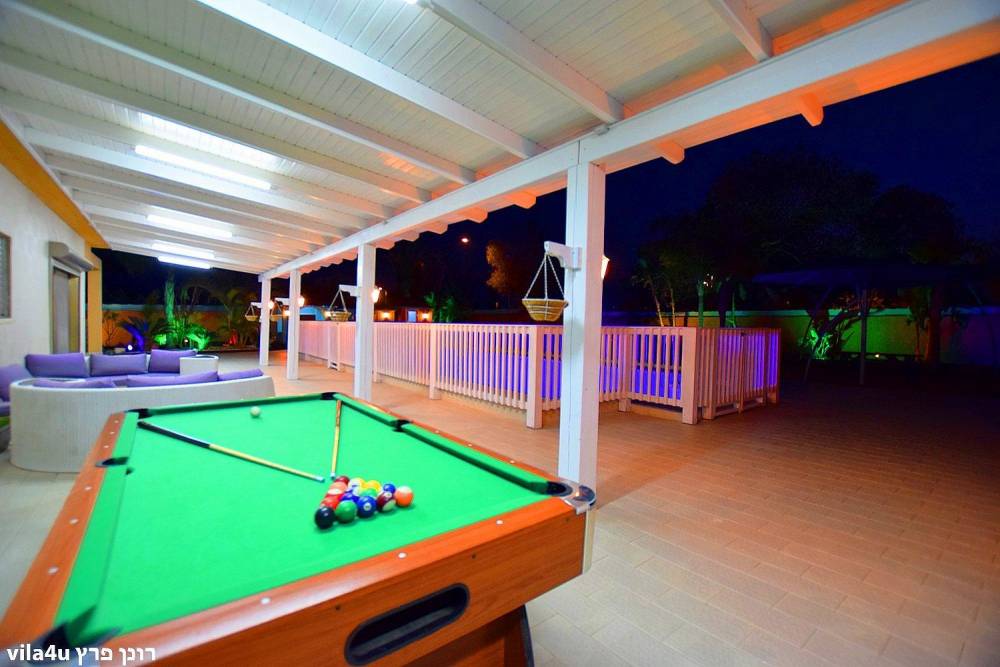 42819 החצר והבריכה, אחוזת רפאל ריזורט, וילה  בתלמי אליהו וילות - Vila 4 U