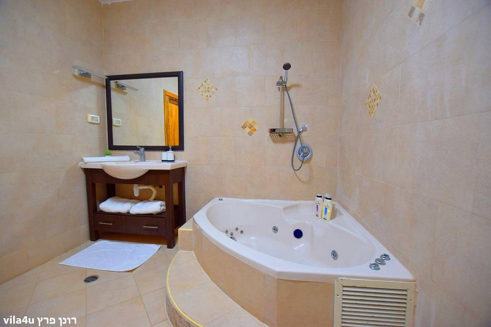 42838 מתחם פנימי, אחוזת רפאל ריזורט, וילה  בתלמי אליהו וילות - Vila 4 U