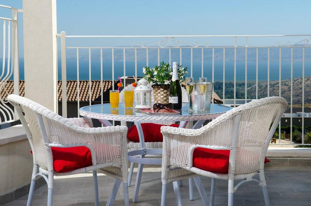 44649 סוויטות נוף, לה וילה בלנקה, וילה  בחד נס וילות - Vila 4 U