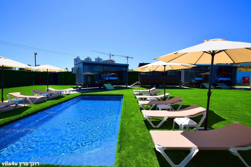 46141 מתחם חיצוני ובריכה, בית האצילים איוונטס, וילה  בנתניה וילות - Vila 4 U