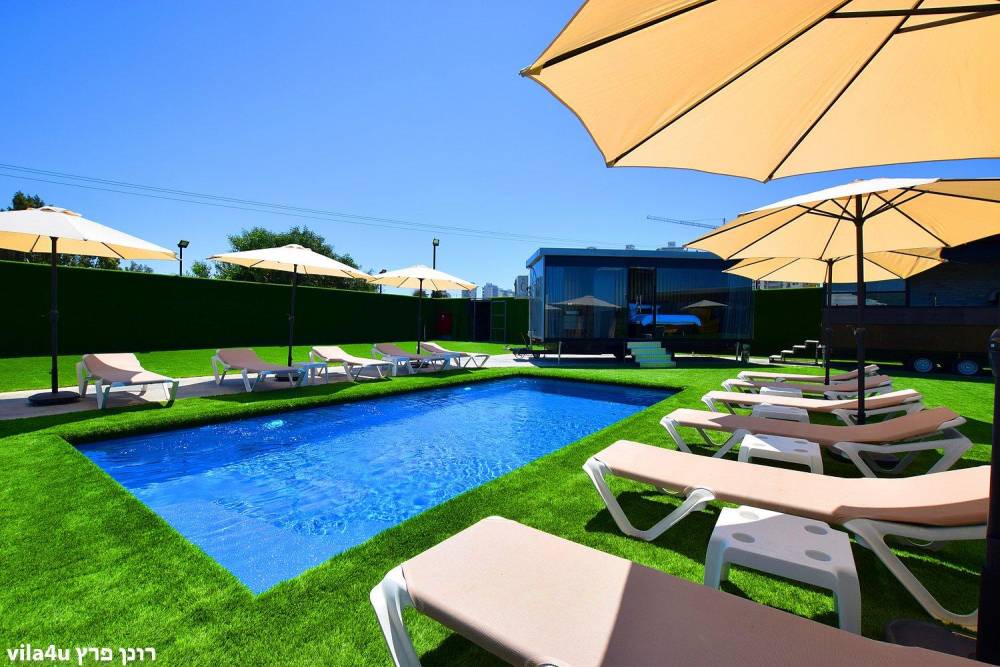 46151 מתחם חיצוני ובריכה, בית האצילים איוונטס, וילה  בנתניה וילות - Vila 4 U