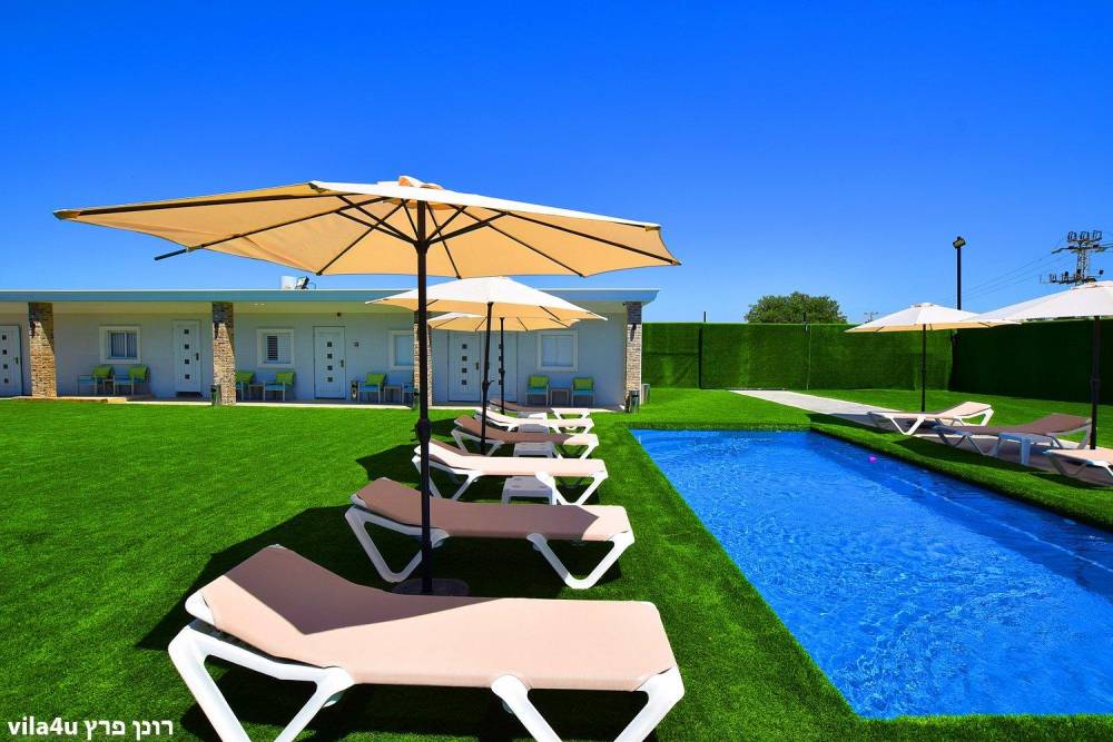 46153 מתחם חיצוני ובריכה, בית האצילים איוונטס, וילה  בנתניה וילות - Vila 4 U