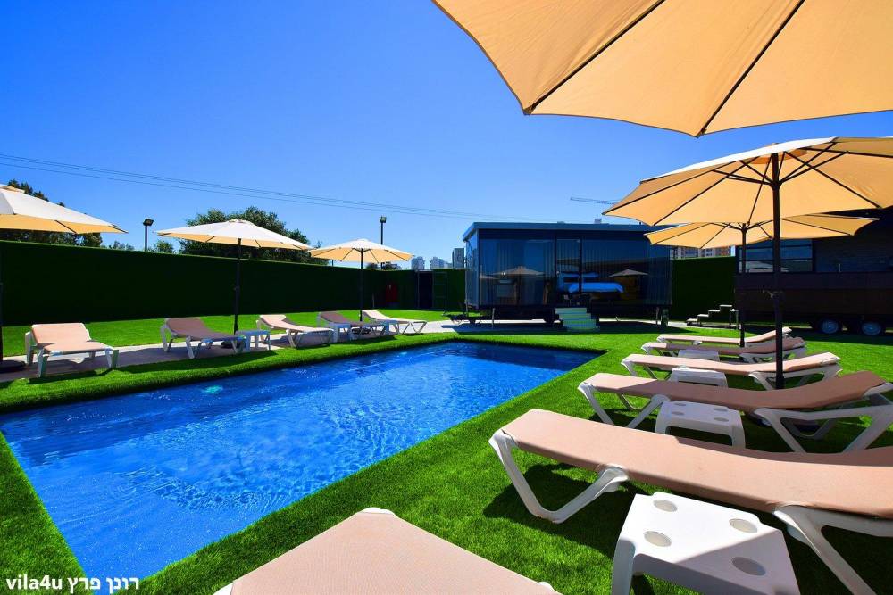 46155 מתחם חיצוני ובריכה, בית האצילים איוונטס, וילה  בנתניה וילות - Vila 4 U
