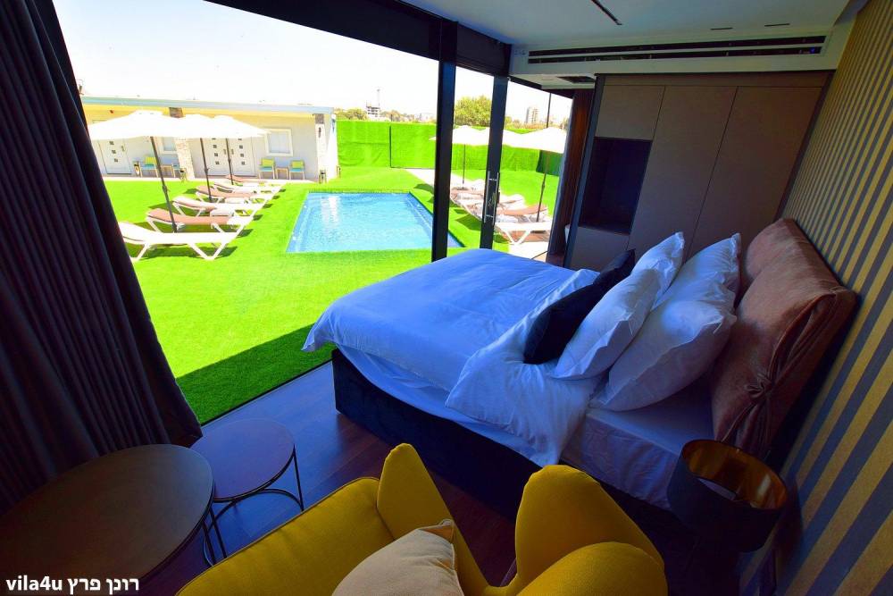 46164 מתחם פנימי, בית האצילים איוונטס, וילה  בנתניה וילות - Vila 4 U