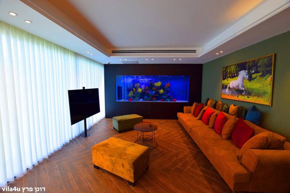 46168 מתחם פנימי, בית האצילים איוונטס, וילה  בנתניה וילות - Vila 4 U