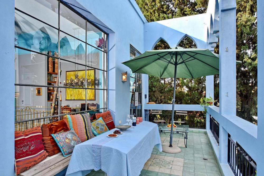 47240 החצר והבריכה, וילה הארמון הכחול בוטיק, וילה  בבנימינה וילות - Vila 4 U