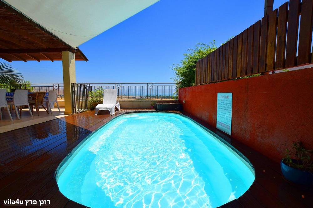 48554 החצר והבריכה, וילה כנרת שלי, וילה  במגדל וילות - Vila 4 U