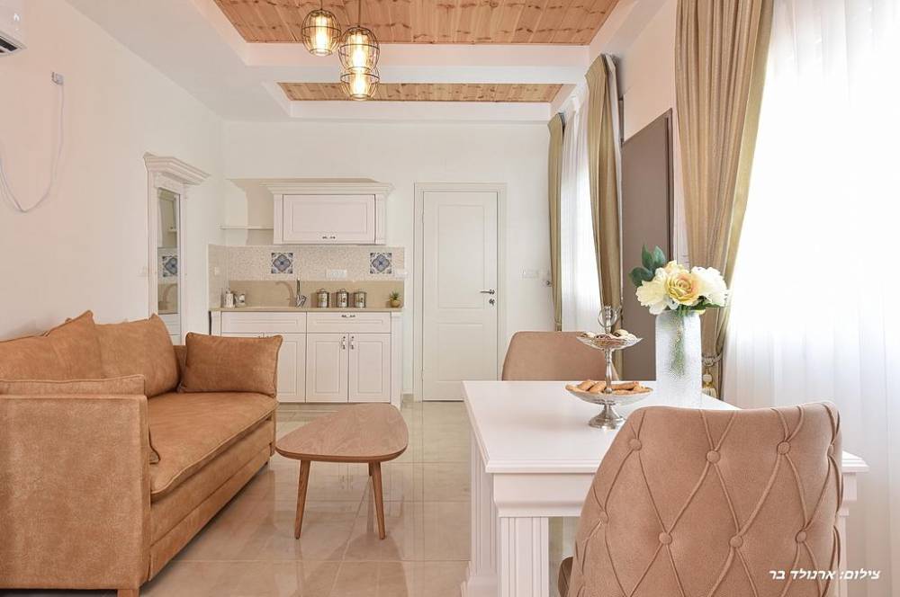 50247 פנים האחוזה, האחוזה הירושלמית בגליל, וילה  במנות וילות - Vila 4 U