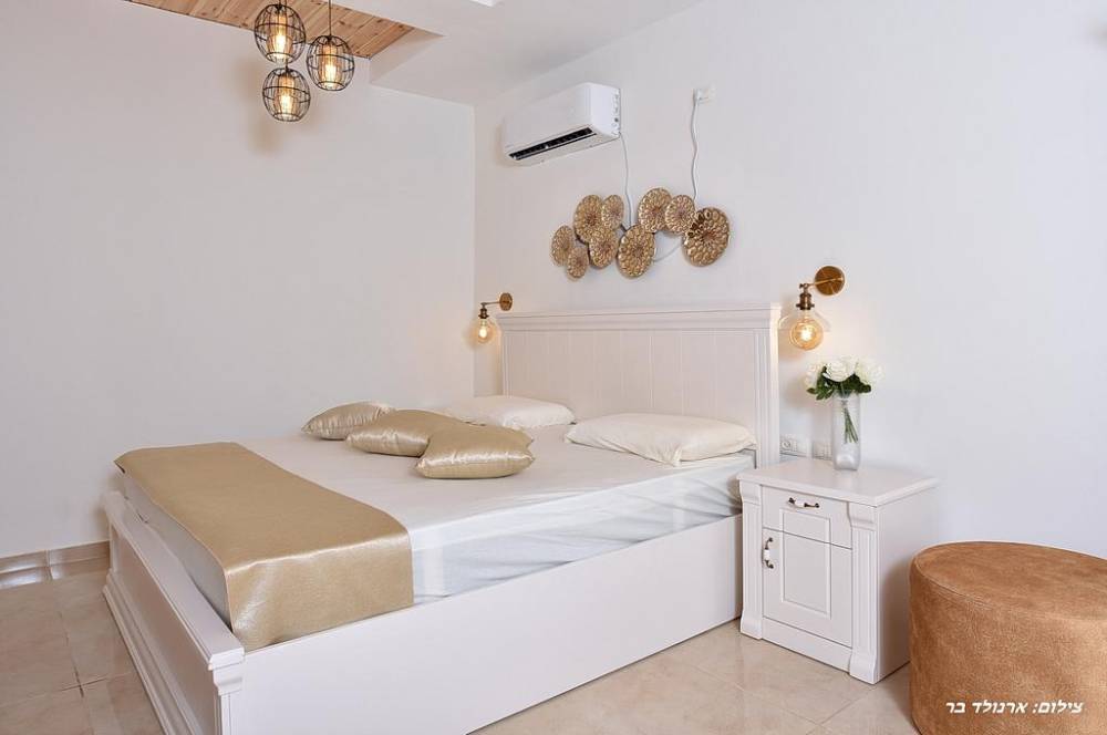 50250 פנים האחוזה, האחוזה הירושלמית בגליל, וילה  במנות וילות - Vila 4 U