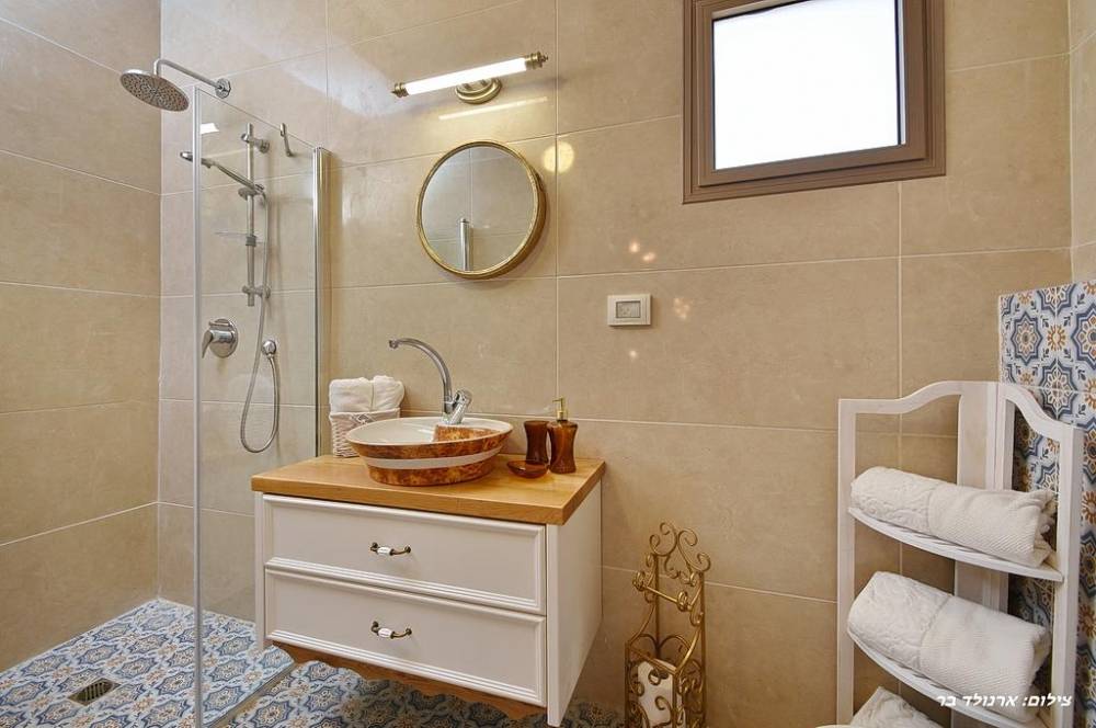 50252 פנים האחוזה, האחוזה הירושלמית בגליל, וילה  במנות וילות - Vila 4 U