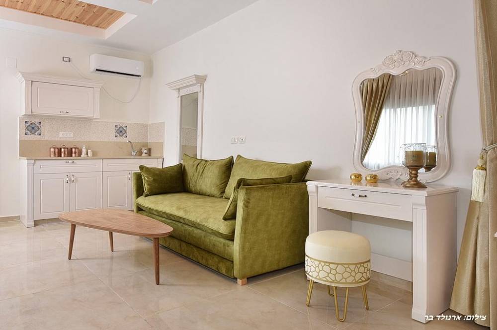 50257 פנים האחוזה, האחוזה הירושלמית בגליל, וילה  במנות וילות - Vila 4 U