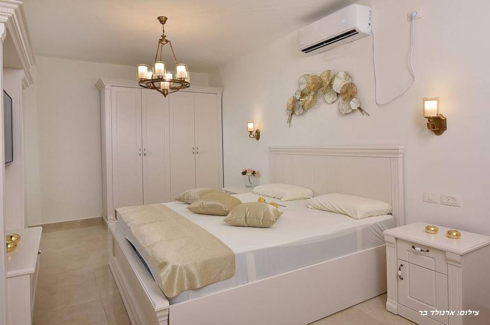 50268 פנים האחוזה, האחוזה הירושלמית בגליל, וילה  במנות וילות - Vila 4 U