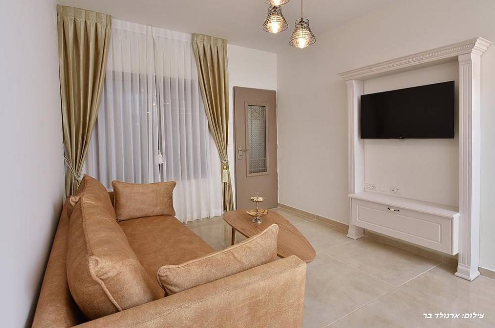 50269 פנים האחוזה, האחוזה הירושלמית בגליל, וילה  במנות וילות - Vila 4 U