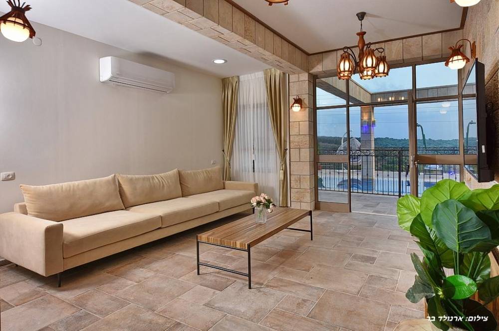 50274 פנים האחוזה, האחוזה הירושלמית בגליל, וילה  במנות וילות - Vila 4 U