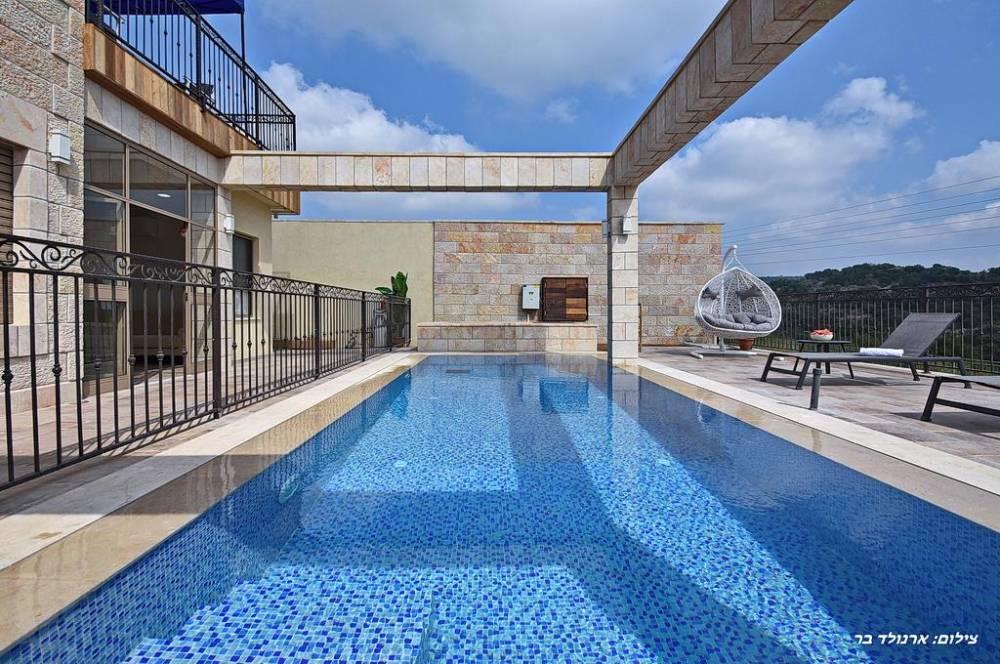 50300 המתחם החיצוני, האחוזה הירושלמית בגליל, וילה  במנות וילות - Vila 4 U