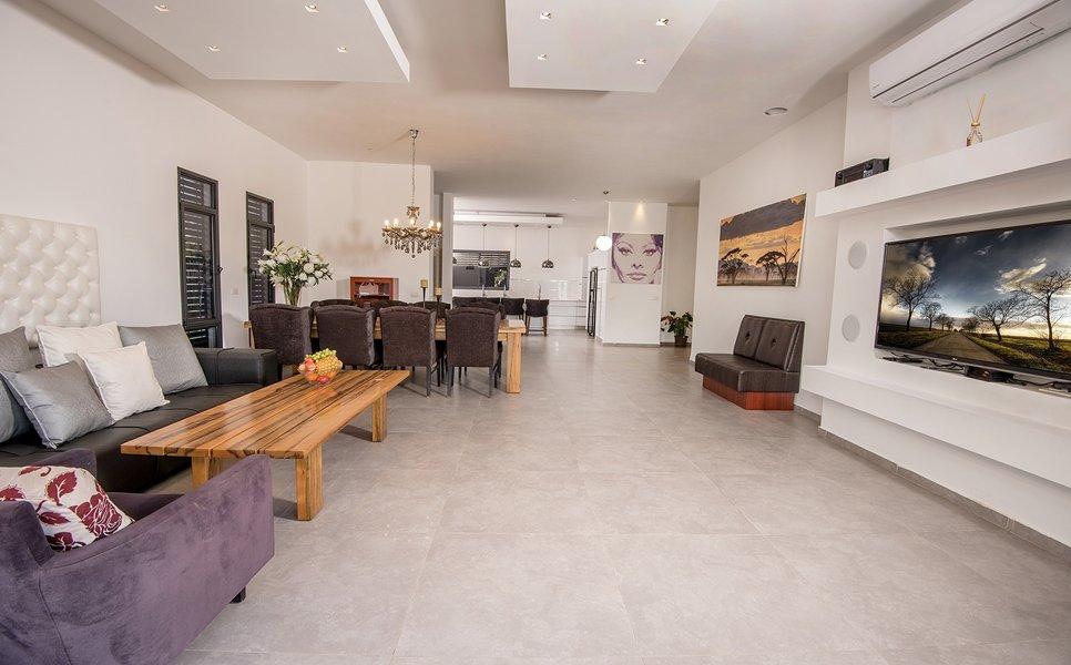 50463 פנים הוילה, וילה אריסטו, וילה  באליפלט וילות - Vila 4 U