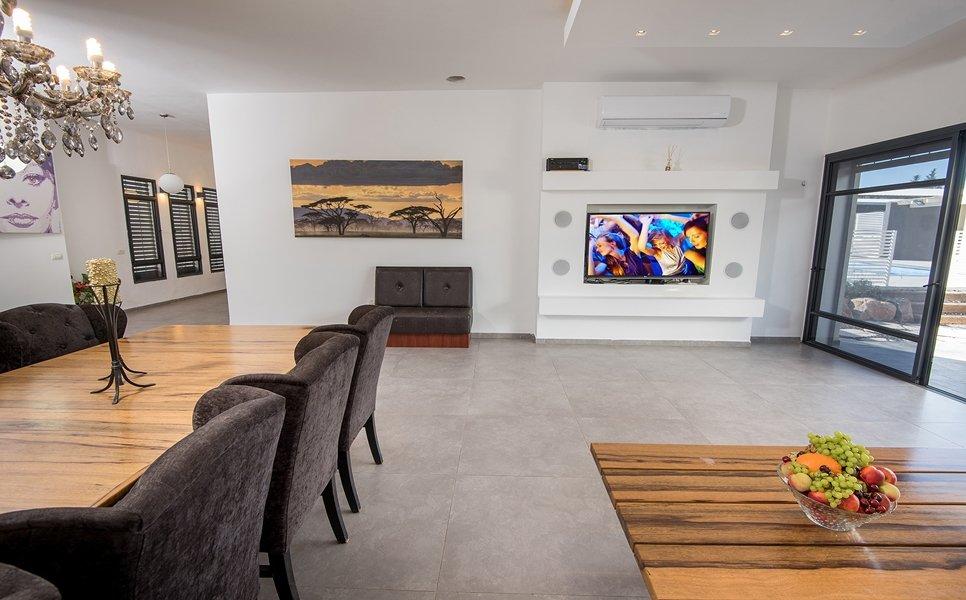 50470 פנים הוילה, וילה אריסטו, וילה  באליפלט וילות - Vila 4 U