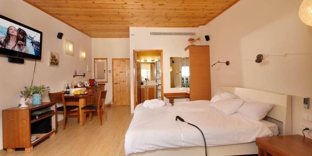 50554 הצימרים, לוז בכנרת, וילה  ביבנאל וילות - Vila 4 U