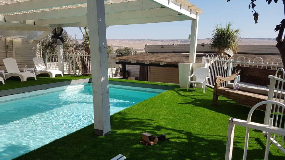 50659 חצר ובריכה, לוז בכנרת, וילה  ביבנאל וילות - Vila 4 U