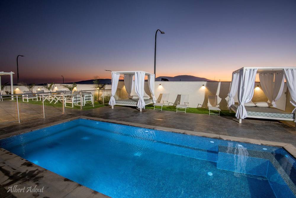 50759 מתחם החצר והבריכה, וילה נובה NOVA, וילה  בדלתון וילות - Vila 4 U