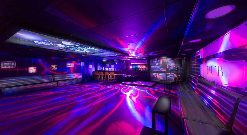 51654 רד לופט בוטיק, רד לופט, וילה  באשדוד וילות - Vila 4 U