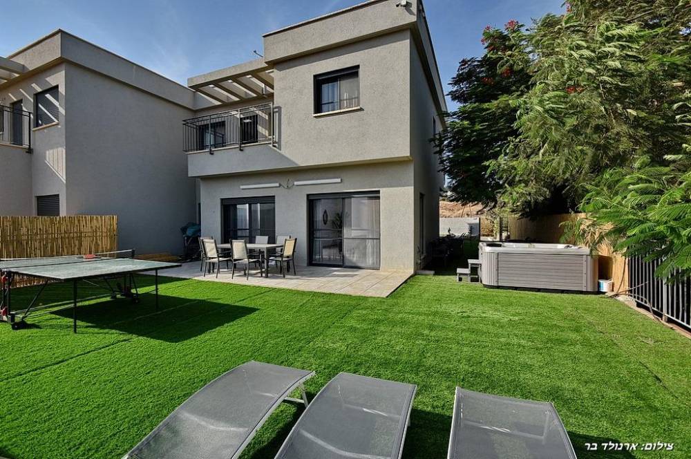 52092 המקום של רפאל, המקום של רפאל, וילה  במגדל וילות - Vila 4 U