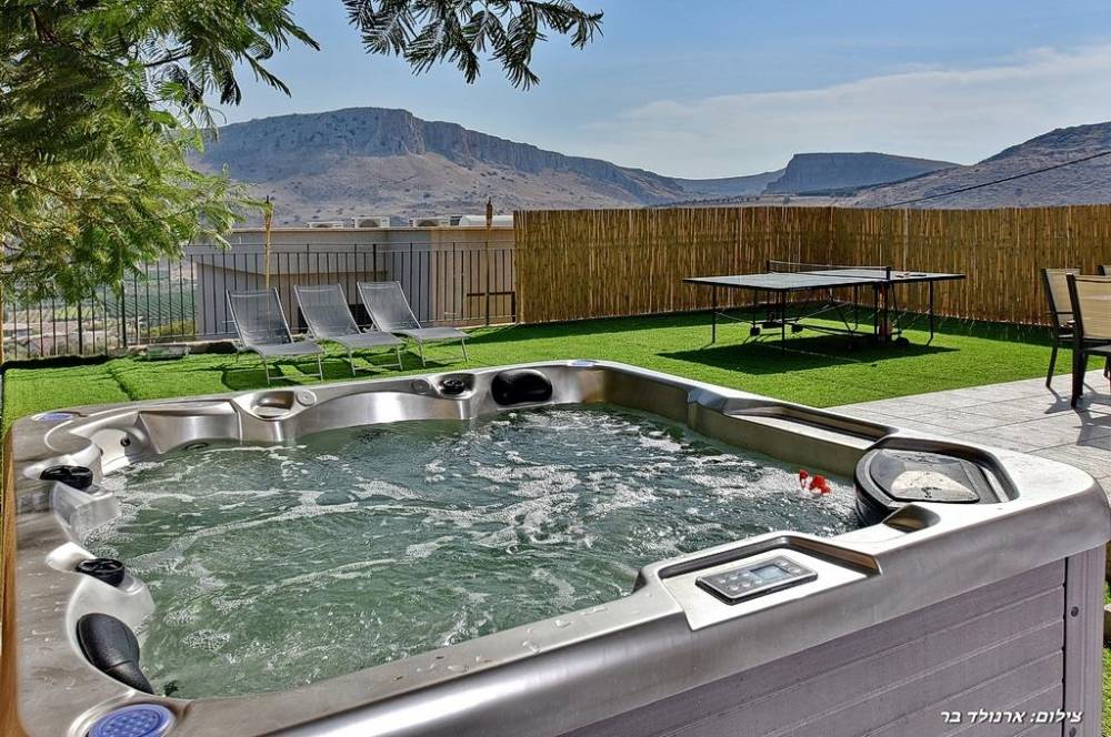 52095 המקום של רפאל, המקום של רפאל, וילה  במגדל וילות - Vila 4 U