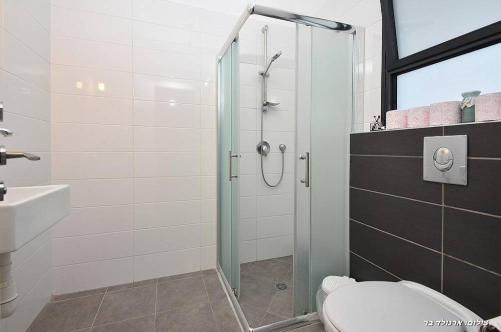 52113 המקום של רפאל, המקום של רפאל, וילה  במגדל וילות - Vila 4 U