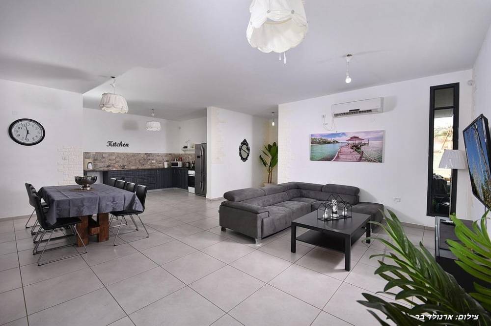 52125 המקום של רפאל, המקום של רפאל, וילה  במגדל וילות - Vila 4 U