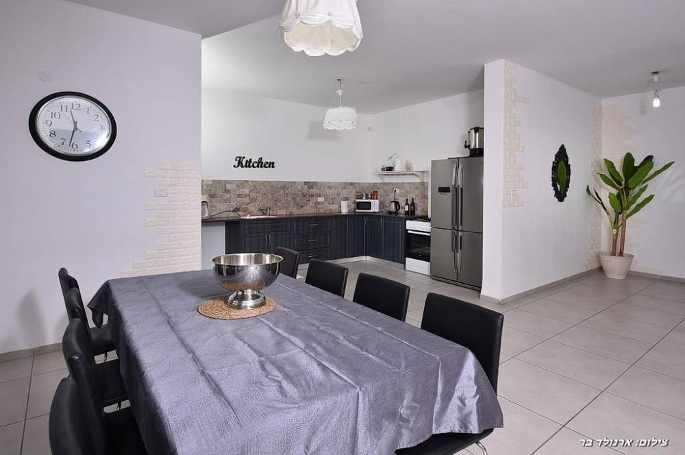 52128 המקום של רפאל, המקום של רפאל, וילה  במגדל וילות - Vila 4 U