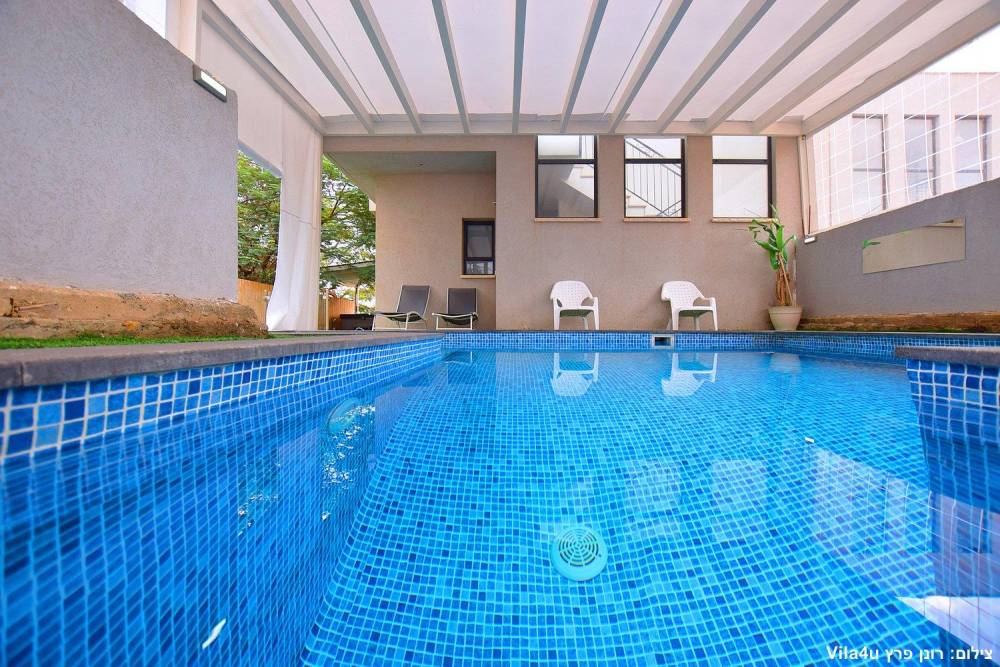 52275 המקום של רפאל, המקום של רפאל, וילה  במגדל וילות - Vila 4 U