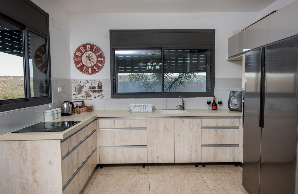 52479 פנים הוילה והחדרים, אחוזת אגם בוטיק, וילה  בשומרה וילות - Vila 4 U