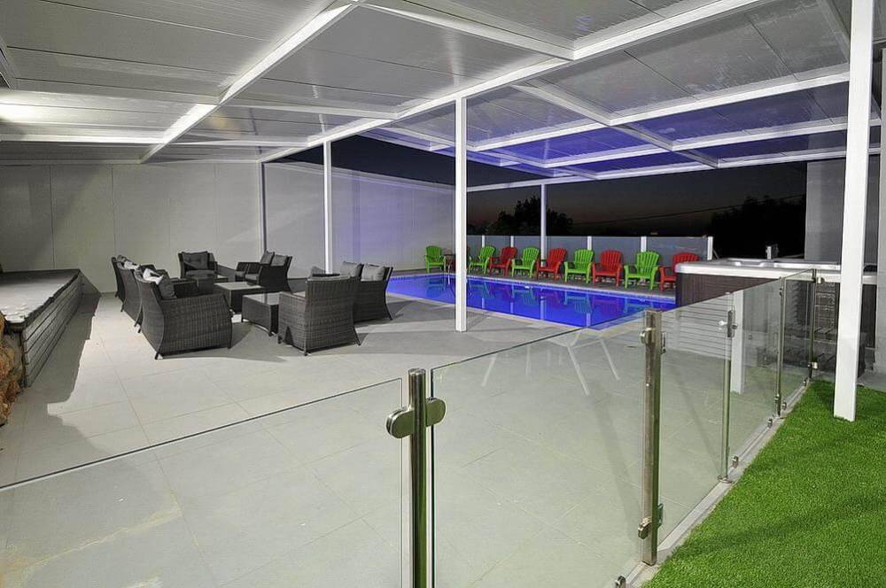 54611 גלריה כללית, וילה פרסטיז, וילה  בעין יעקב וילות - Vila 4 U