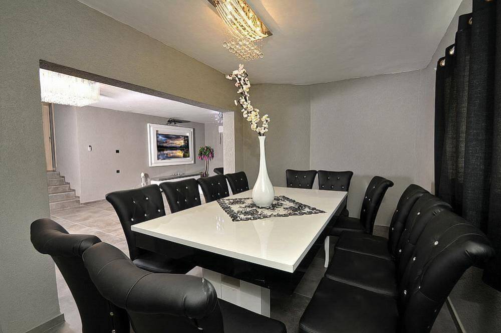 54616 גלריה כללית, וילה פרסטיז, וילה  בעין יעקב וילות - Vila 4 U