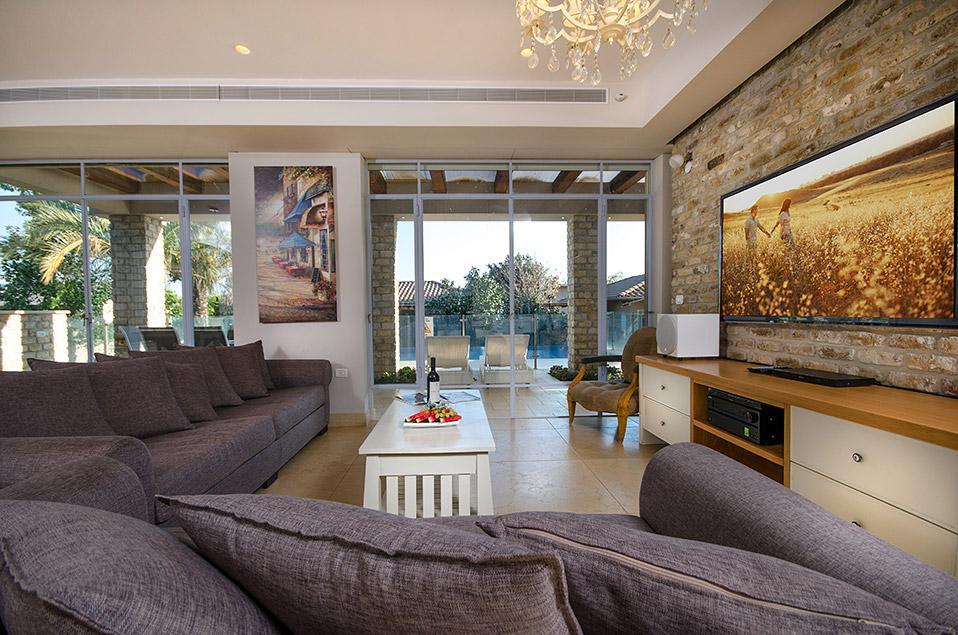 54985 אחוזת הכורמים - הוילה, אחוזת הכורמים, וילה  בחד נס וילות - Vila 4 U