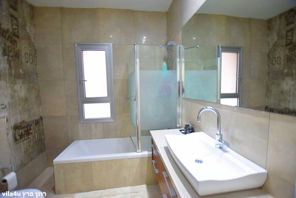 55544 גלריה כללית, וילה אוריס, וילה  בנהריה וילות - Vila 4 U