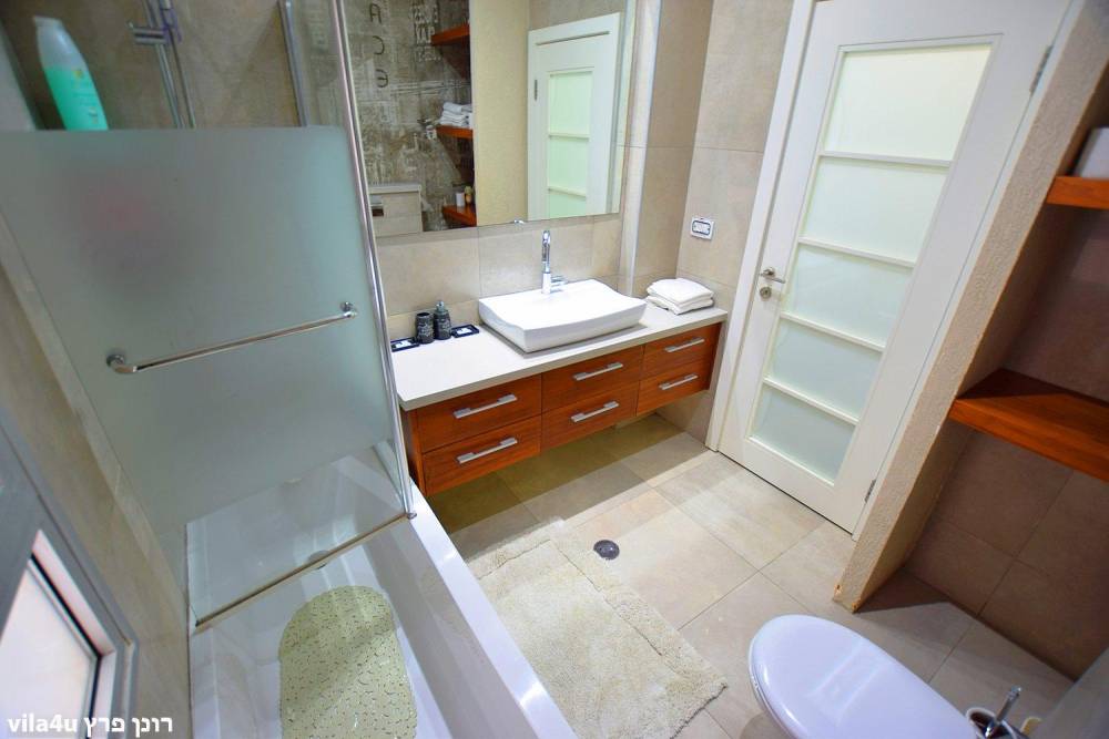 55545 גלריה כללית, וילה אוריס, וילה  בנהריה וילות - Vila 4 U