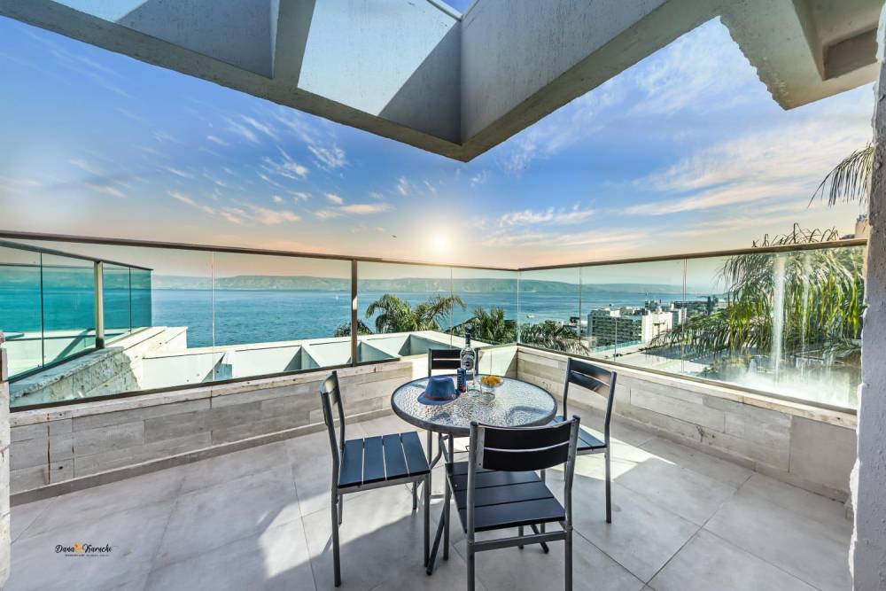 56343 גלריה כללית של הסוויטות, אחוזת נופים-מתחם סוויטות, וילה  בטבריה וילות - Vila 4 U