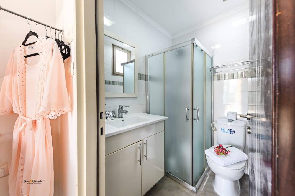 56397 גלריה כללית של הסוויטות, אחוזת נופים-מתחם סוויטות, וילה  בטבריה וילות - Vila 4 U